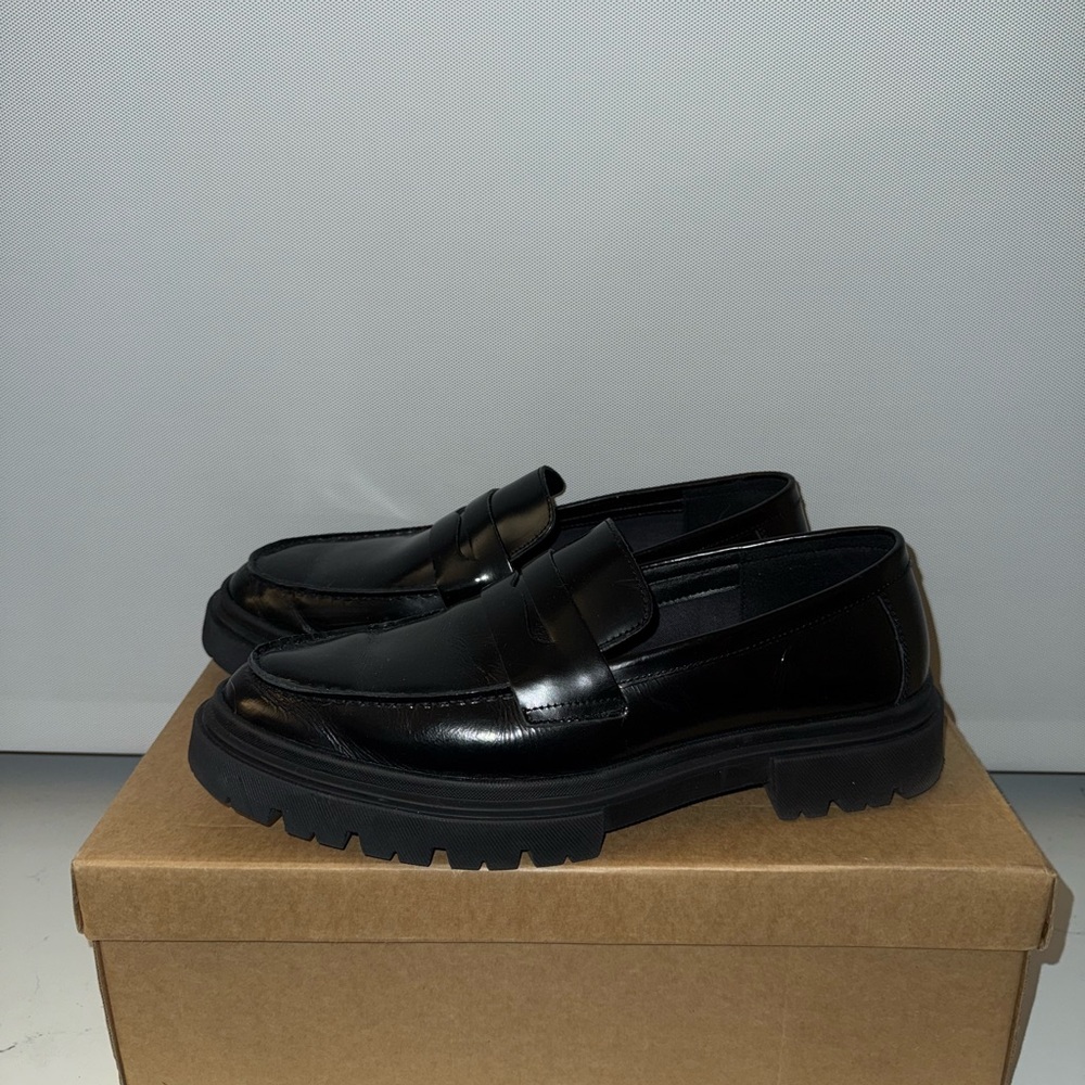 Steve Madden Glossy Black Loafers